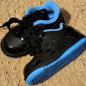 Toddler boys Nike hustle d